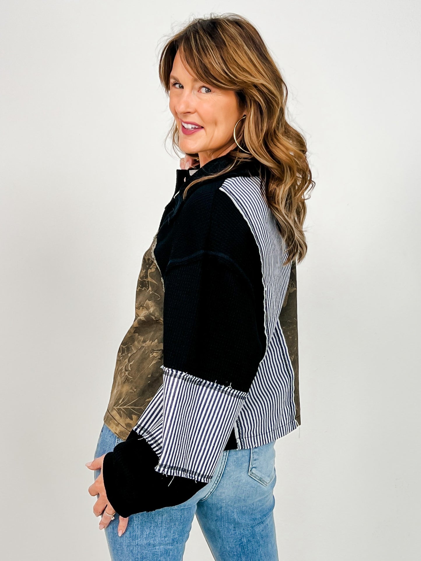 Button Down Collared Balloon Sleeve Shacket