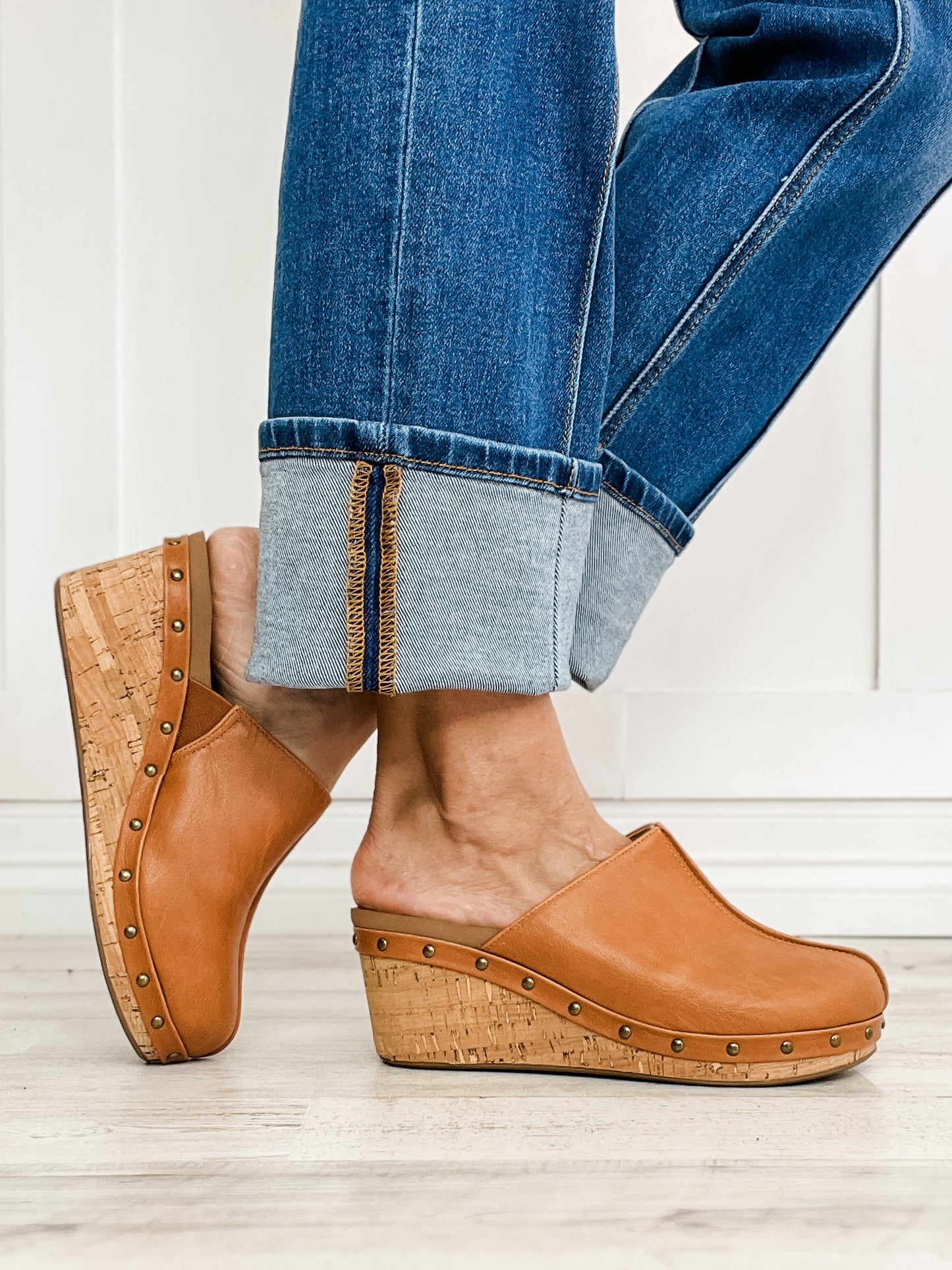 Corkys MARLEY Cork Wedge Clogs in Cognac