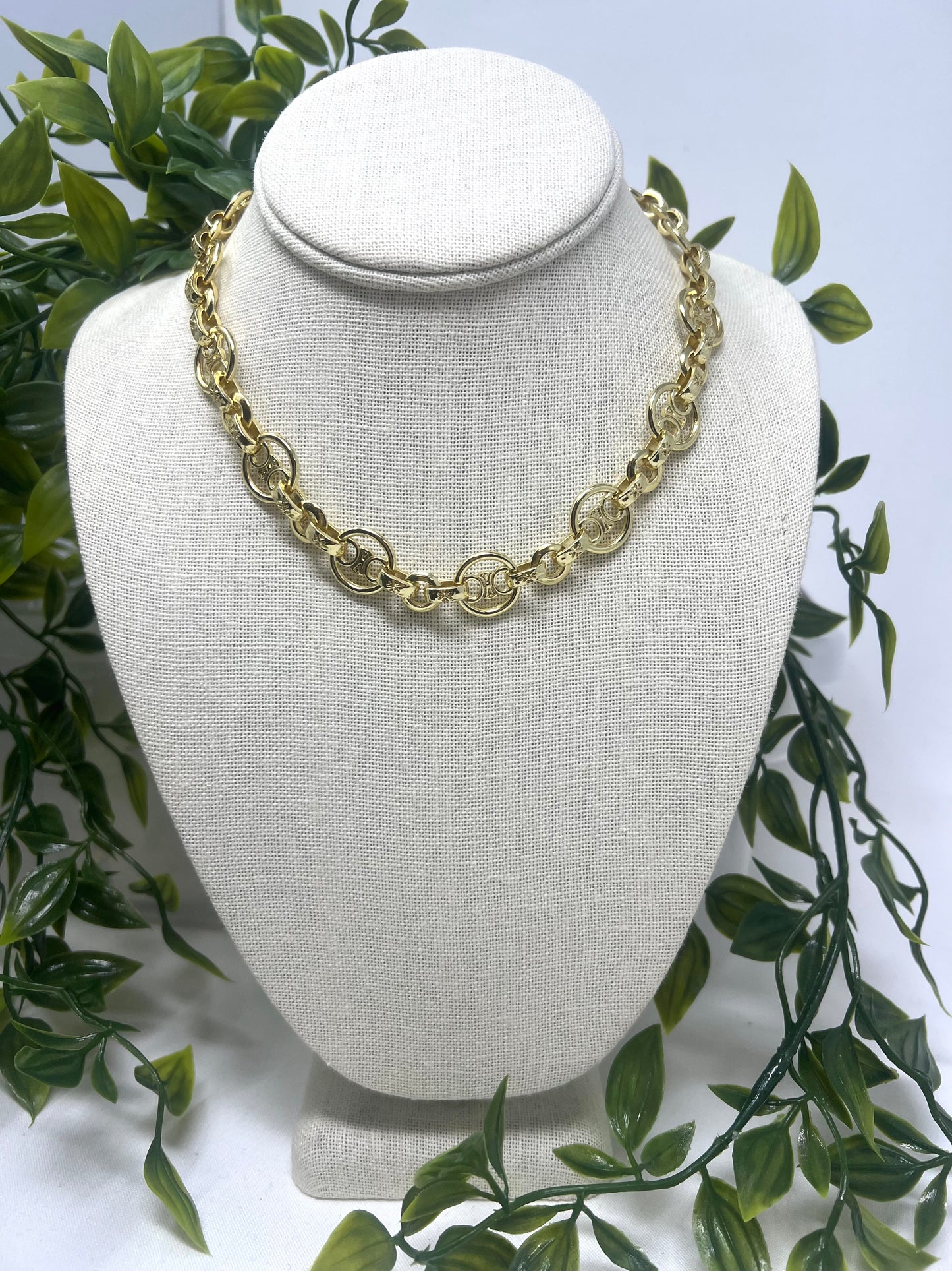 Gold Circle Chain Necklace