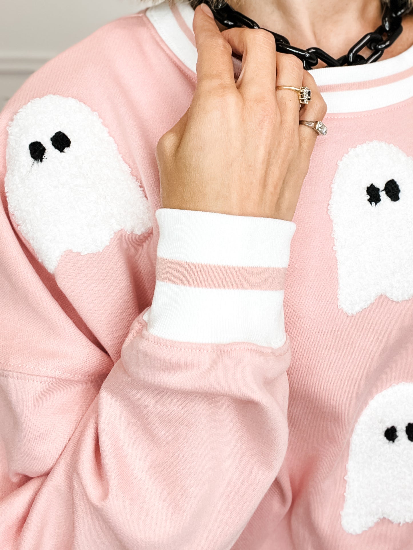 Boo Towel Embroidery Stripe Rib Band Sweatshirt