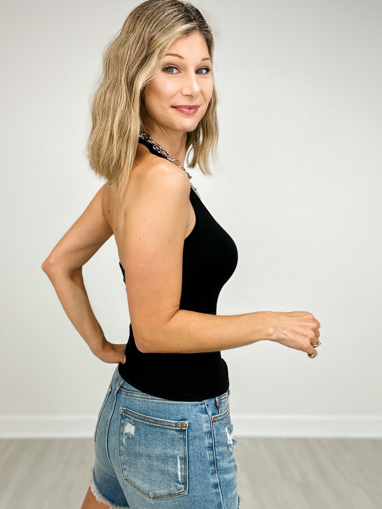 Solid Halter Brami