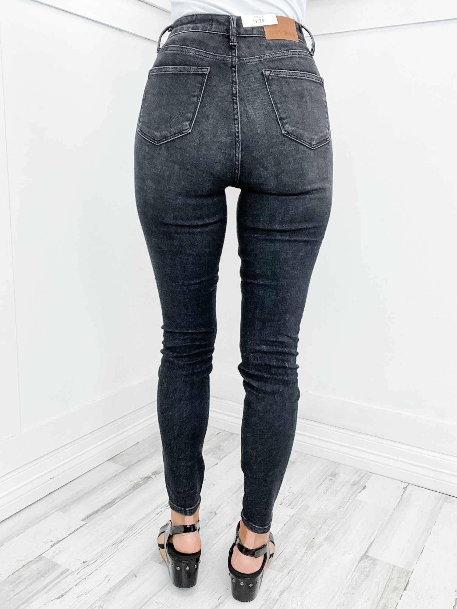Judy Blue "Fiona" Hi-Rise Tummy Control  Black Wash Skinny  Denim Jeans