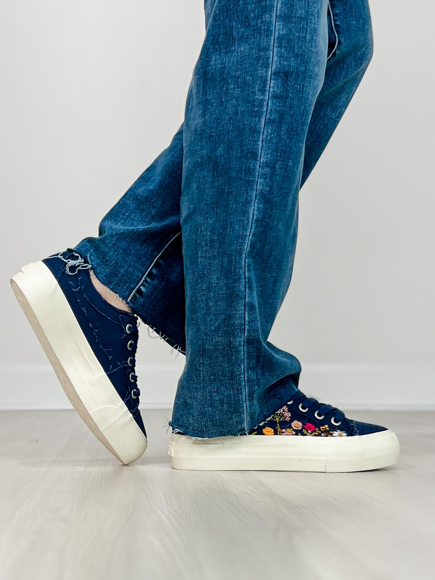 Blowfish Sadie Sun Tennis Shoes in Navy Canvas