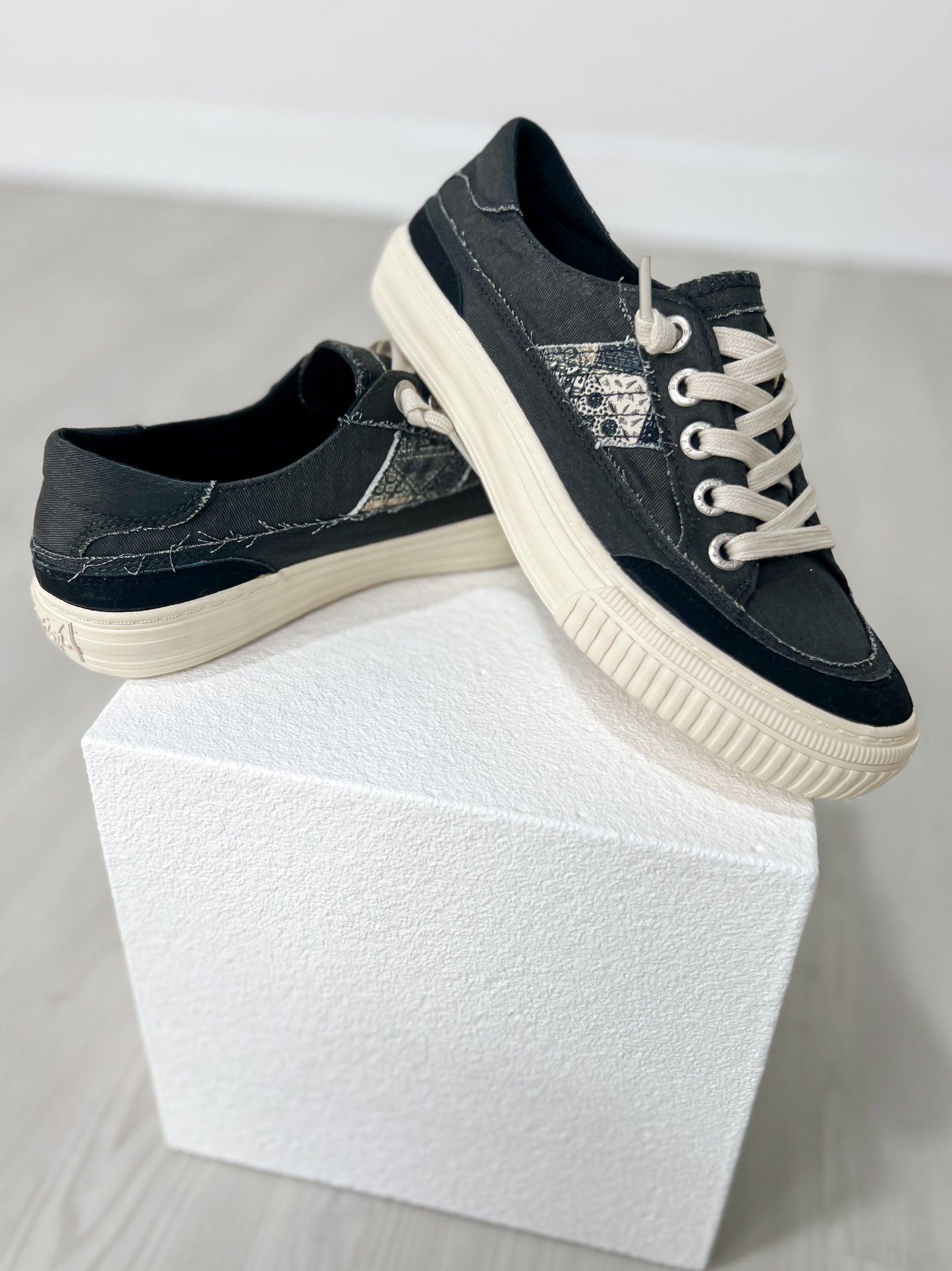 Blowfish Alex Slip-On Shoes in BLACK