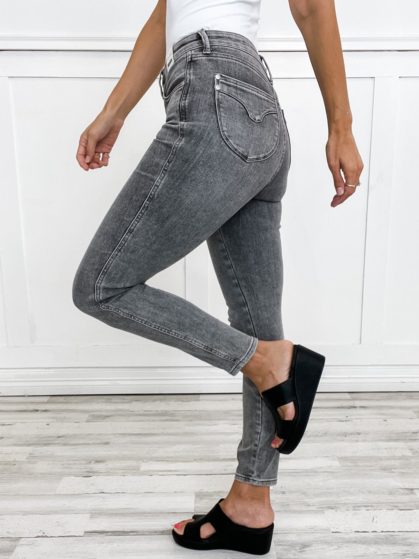 Judy Blue RAINY Mid-Rise Grey Tummy Control Skinny Jeans