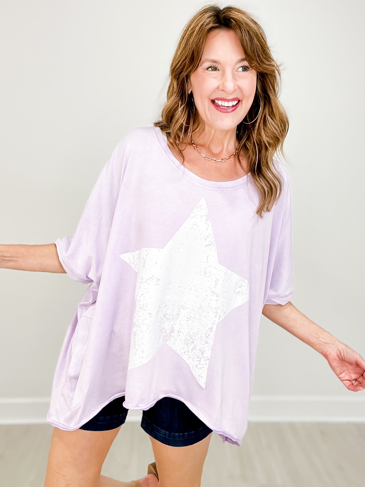 Extended Shoulder Crew Neck Short Sleeve Top with Star Print