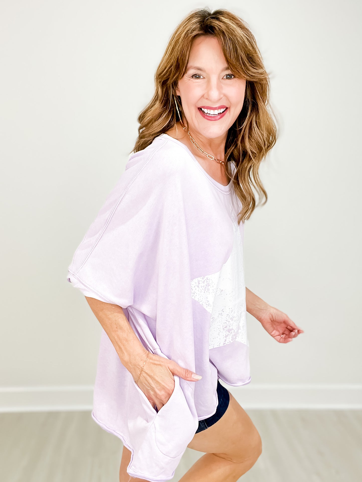 Extended Shoulder Crew Neck Short Sleeve Top with Star Print