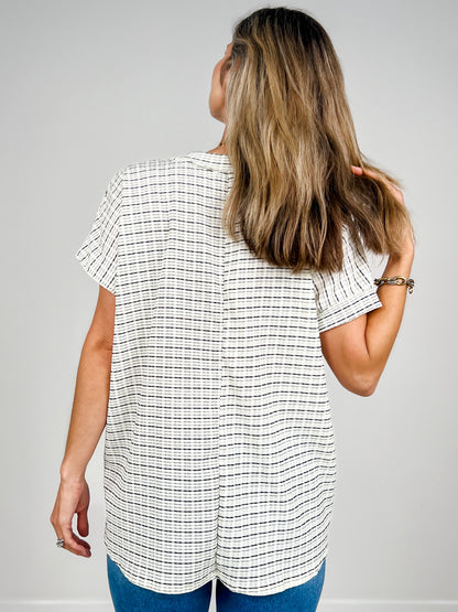 Short Sleeve V-Neck Textured Checkered Knit Top
