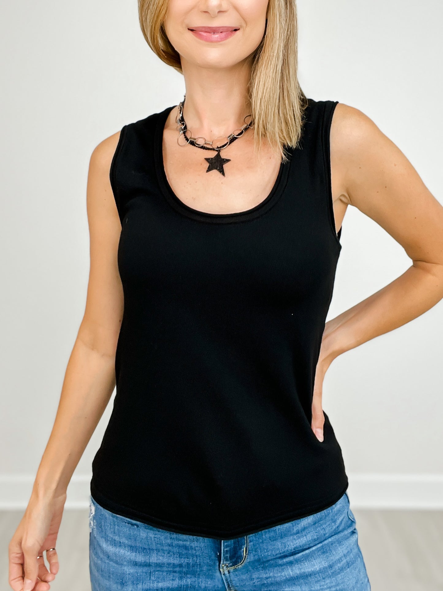 Scoop Neck Sleeveless Solid Knit Top