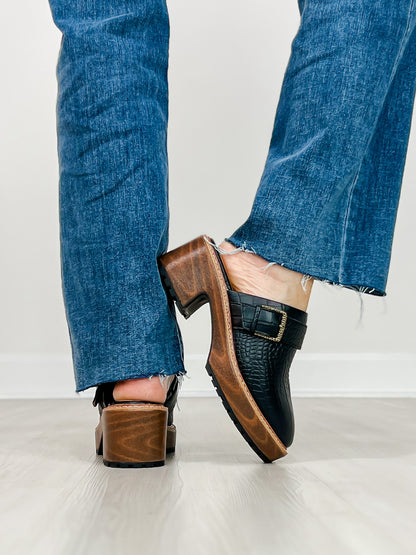 Yellowbox Barker Platform Clog in BLACK