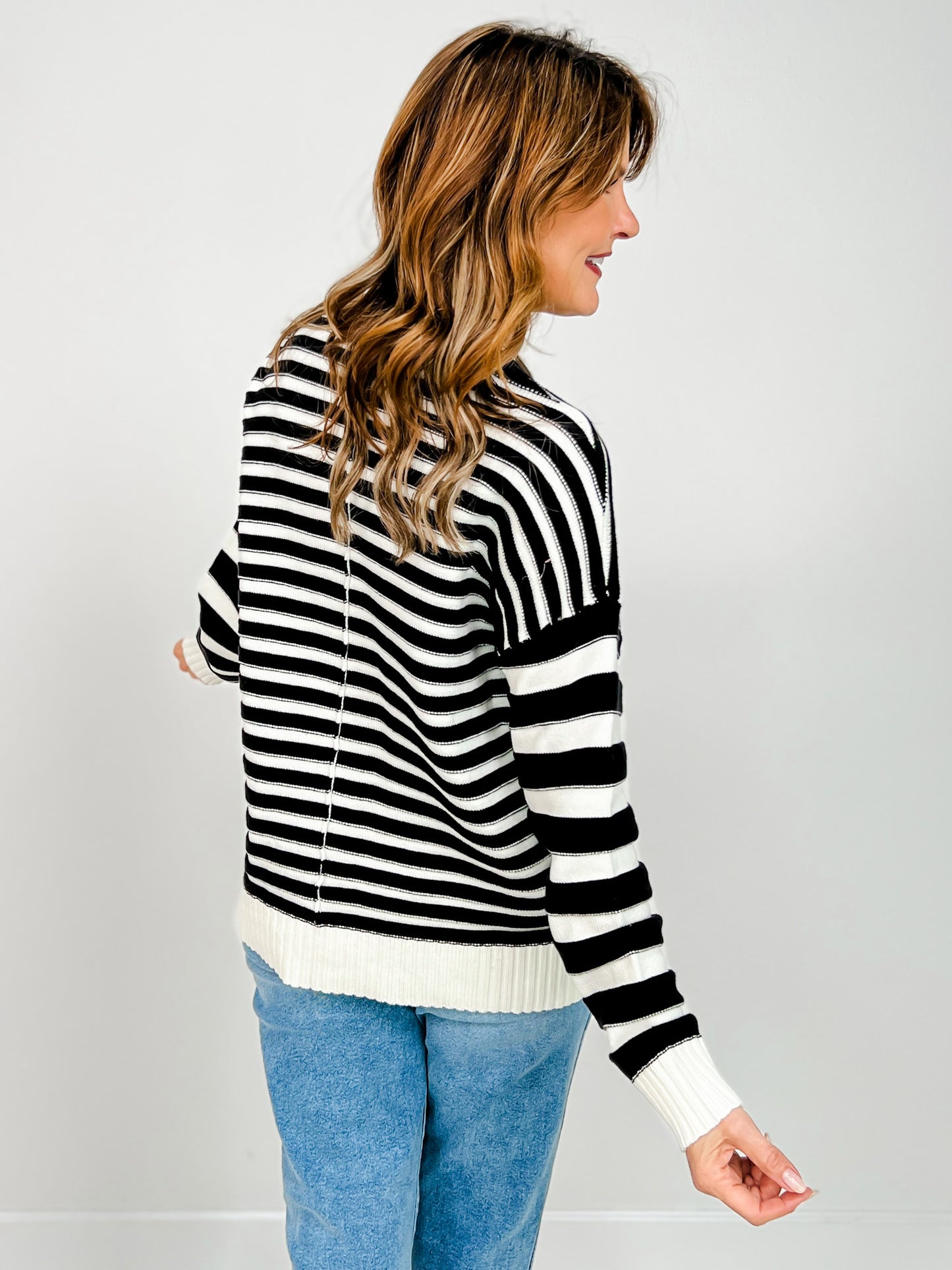 Contrast Stripe Front Seam Long Sleeve Sweater