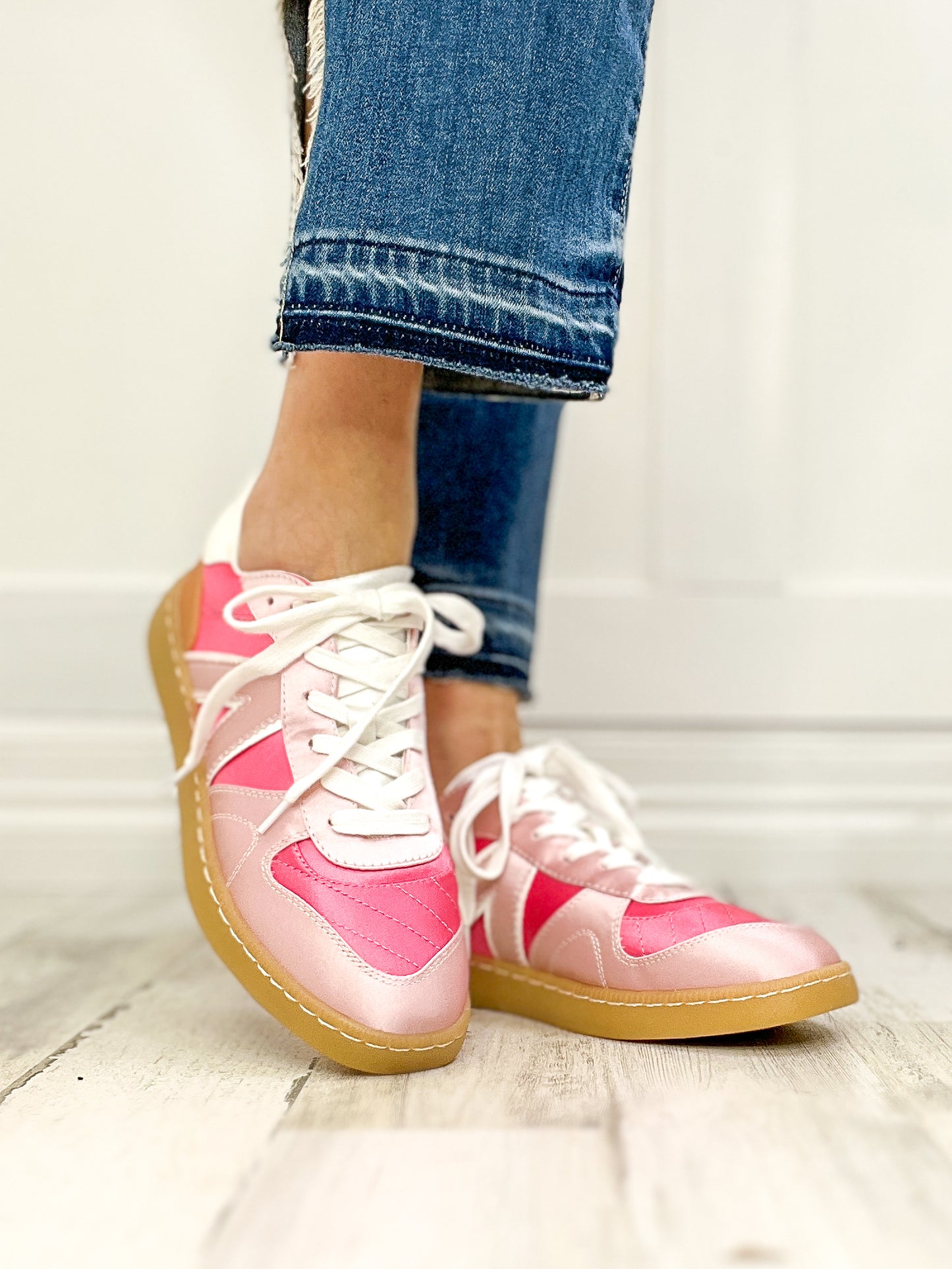 Mia Vesta Sneaker in Pink/Blush/White