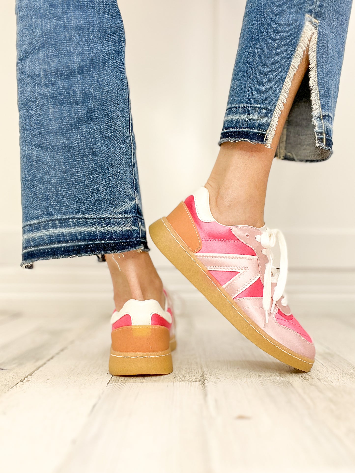 Mia Vesta Sneaker in Pink/Blush/White