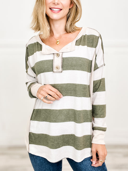 HACCI KNIT STRIPED TOP WITH STITCHING CONTRAST AND BUTTON NECKLINE