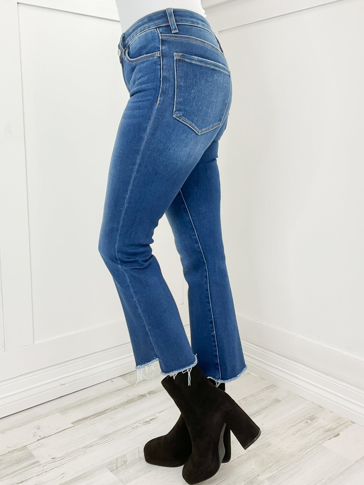 LOVERVET by VERVET Mid Rise Cropped Flare Denim Jeans