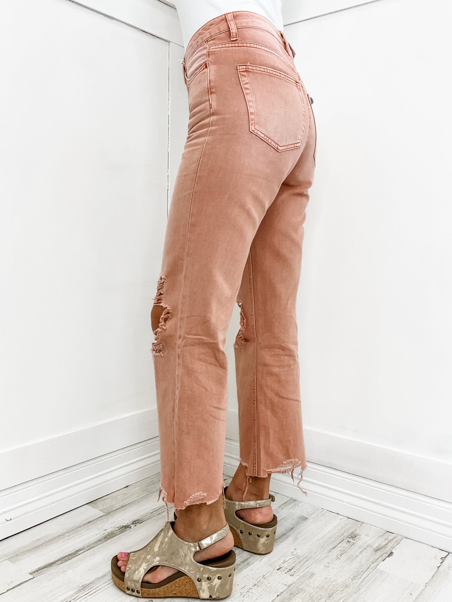 Vervet Getting Jiggy Vintage Cropped Flare Jeans in Brandied Melon