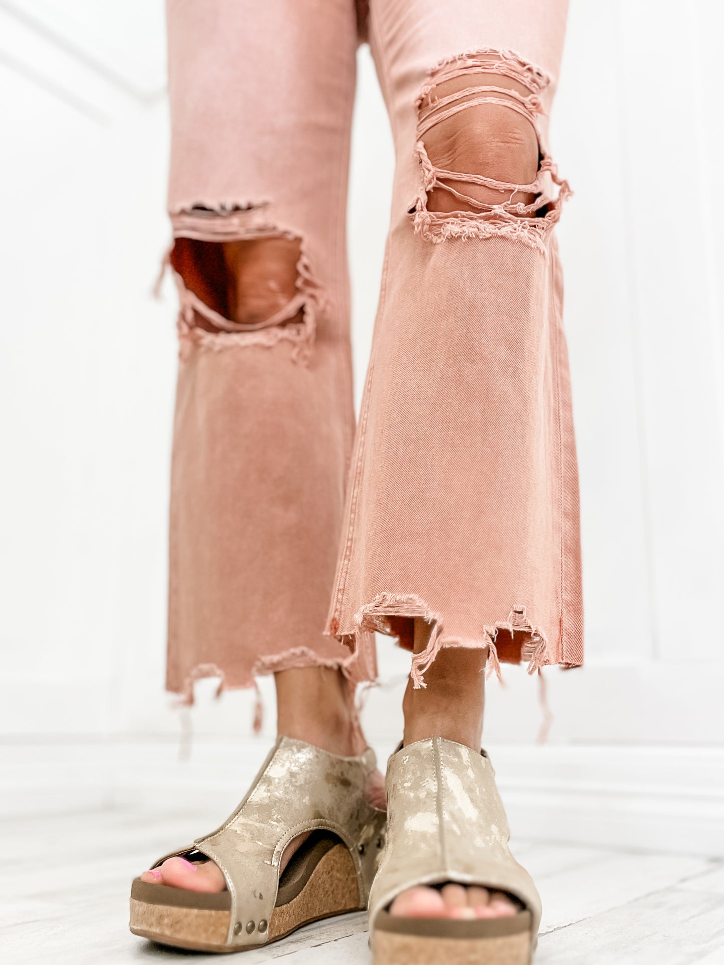 Vervet Getting Jiggy Vintage Cropped Flare Jeans in Brandied Melon