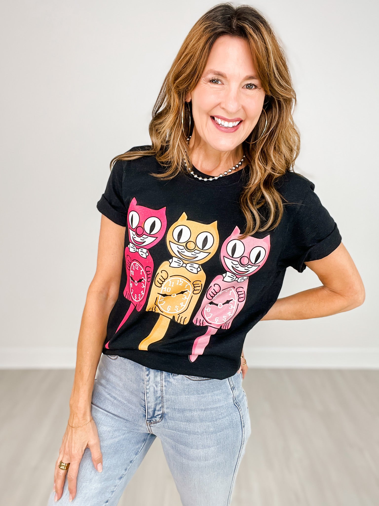 It's Meow o'Clock! Graphic Tee