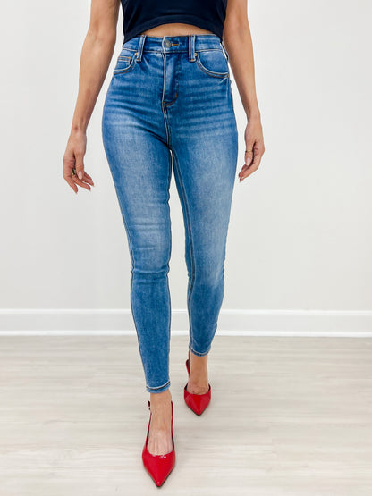 Avery Denim - The Everyday Skinny - Classic Blue