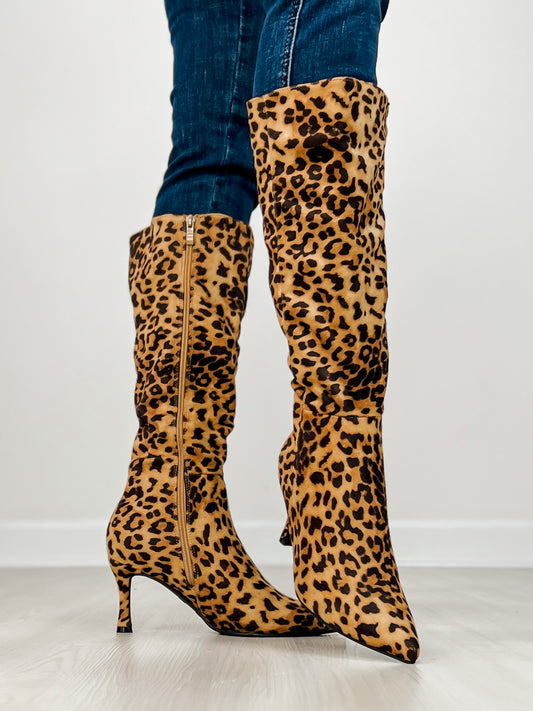 Elegant Stiletto Pointed-Toe Boots in Leopard Suede