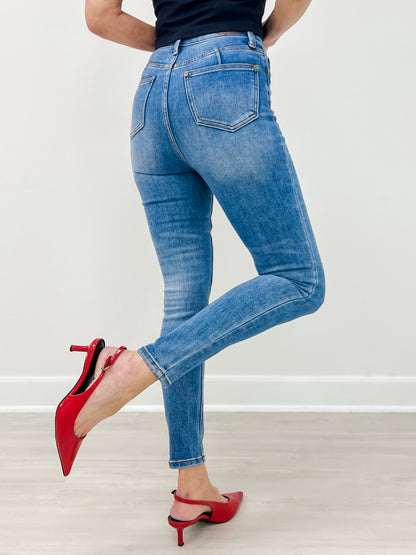 Avery Denim - The Everyday Skinny - Classic Blue
