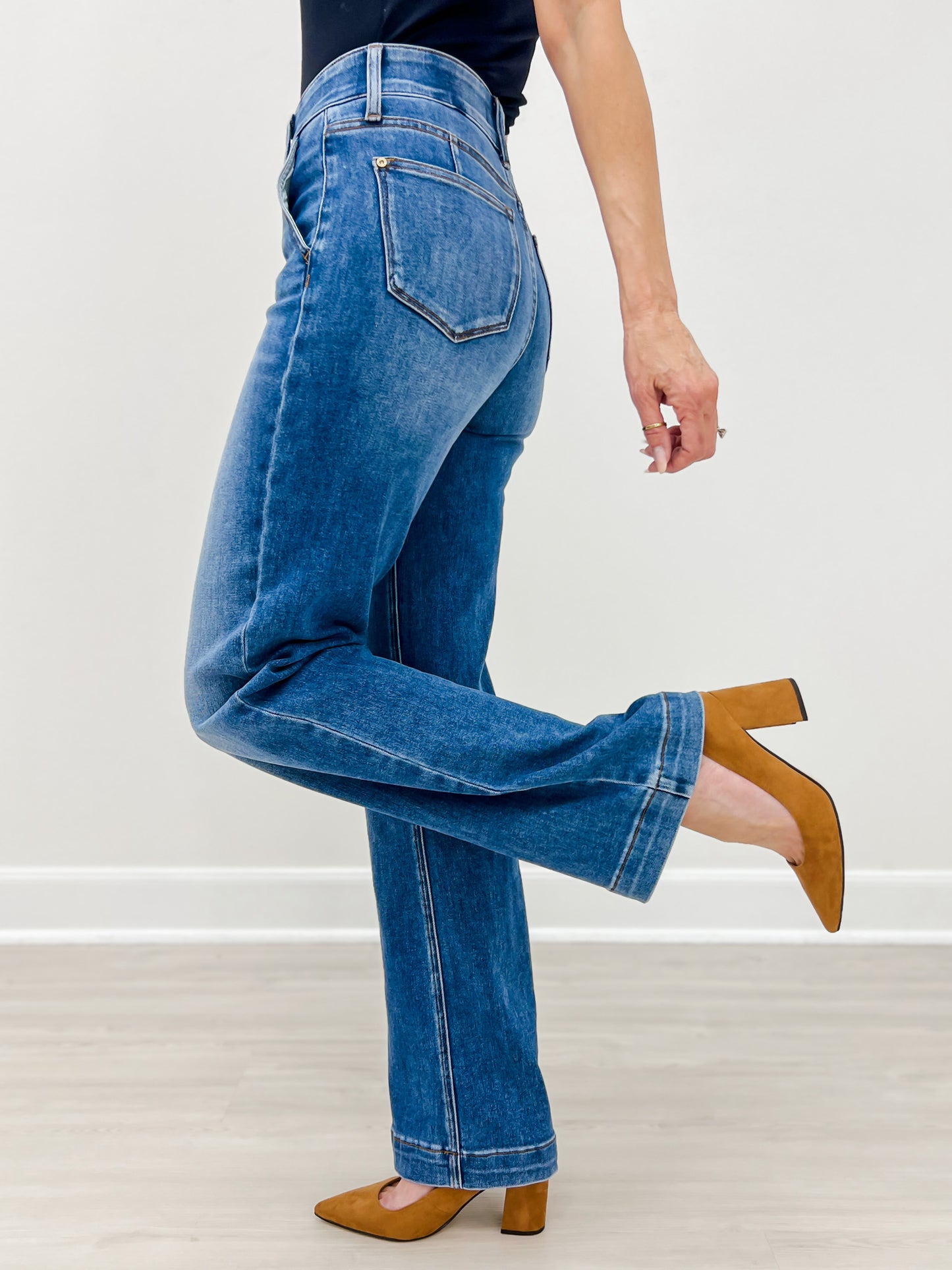Avery Denim The Tailored Trouser - Classic Blue