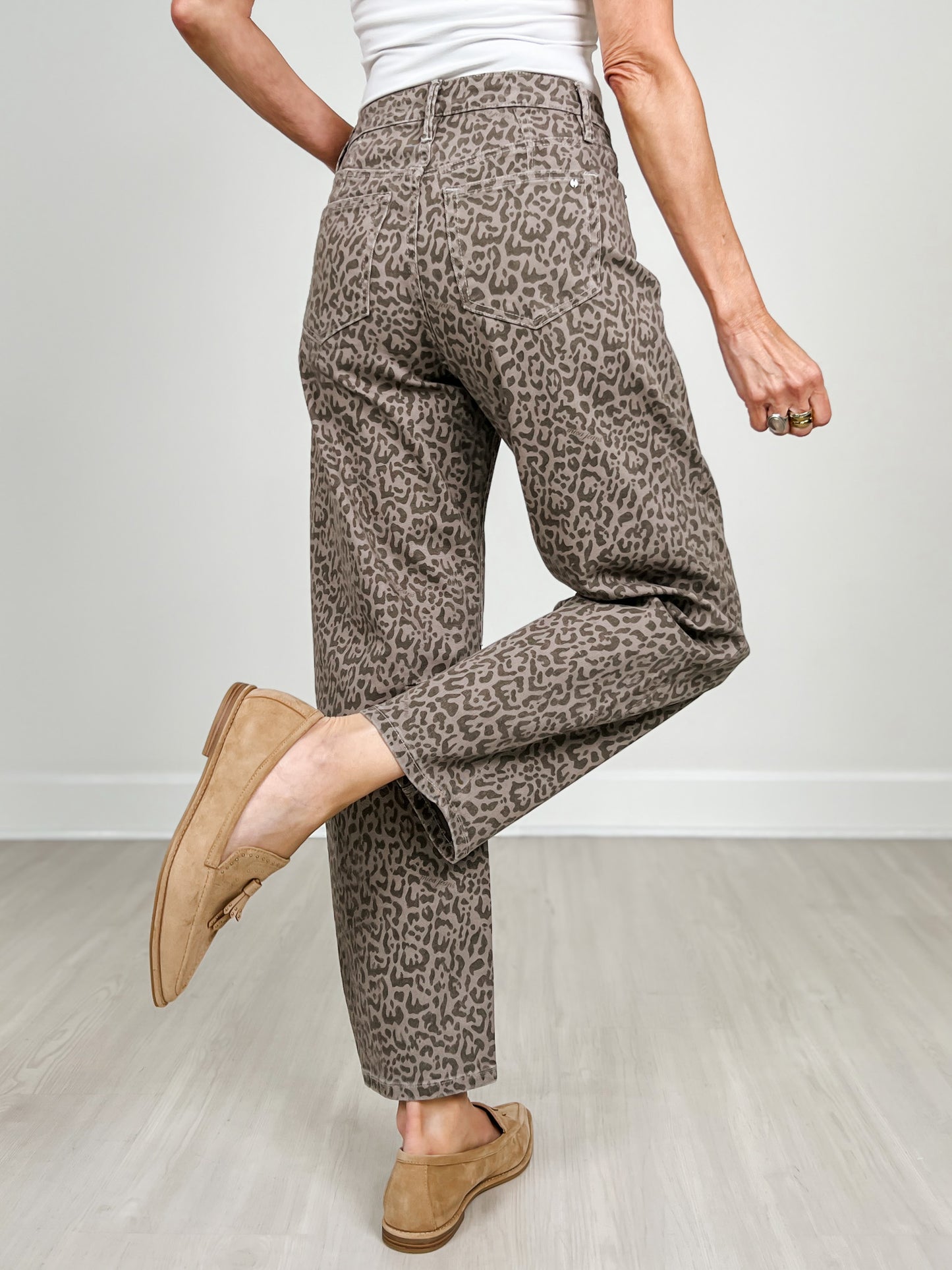 MICA Denim High Rise Straight - Tummy Tuck Ankle Barrel