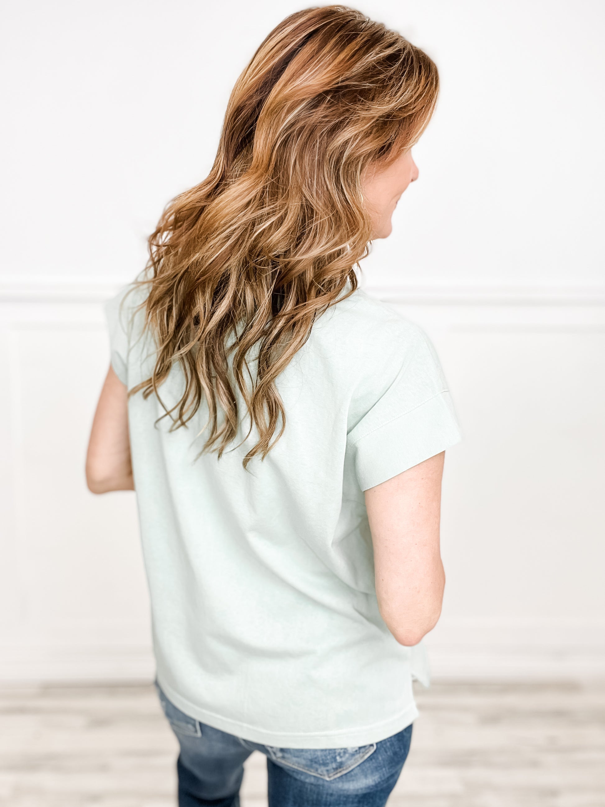 Short Sleeve Boxy Knit Top with V-Neckline