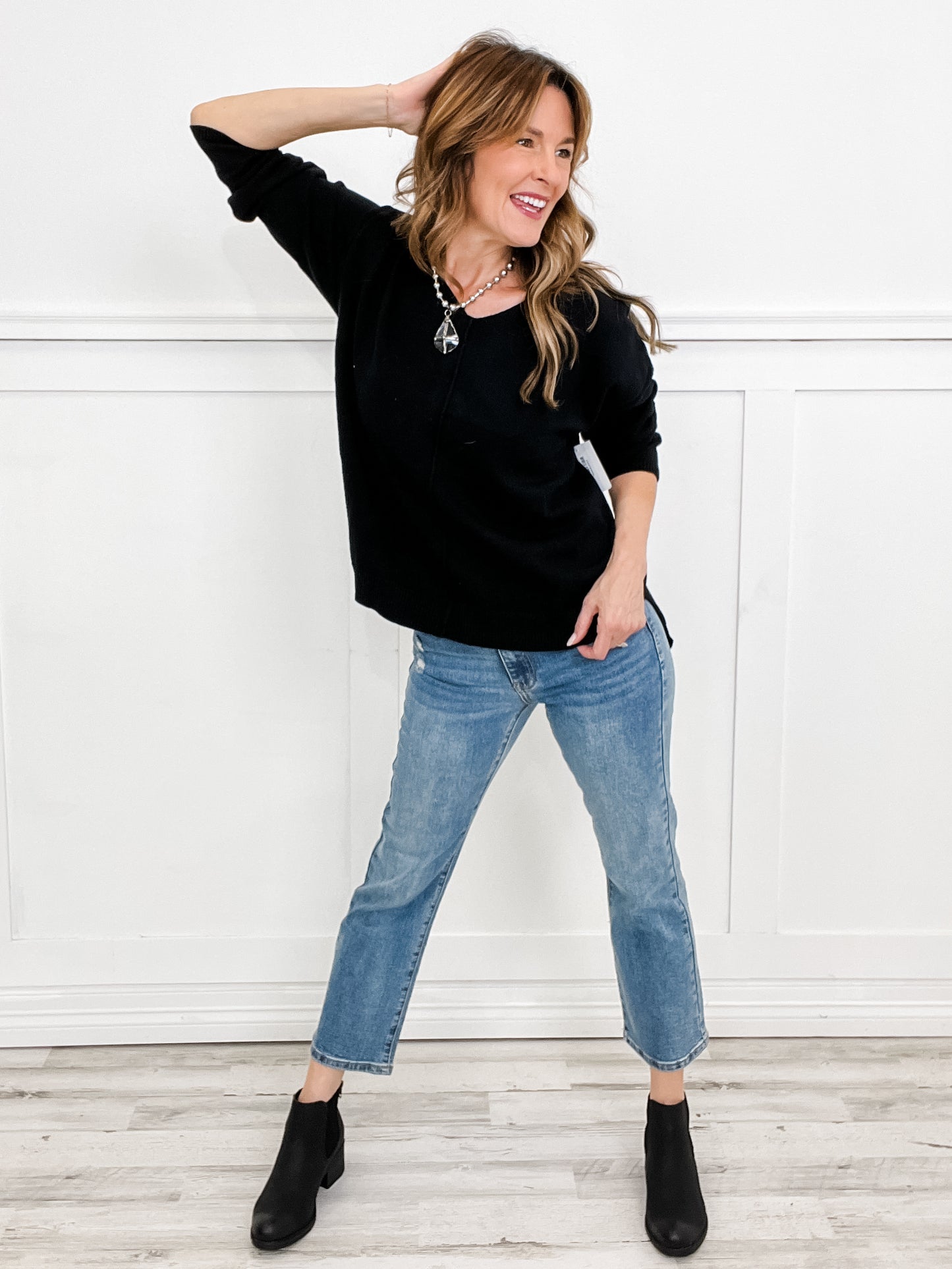 Special A "LILY" Mid-Rise Cropped Slim Bootcut Denim Jeans