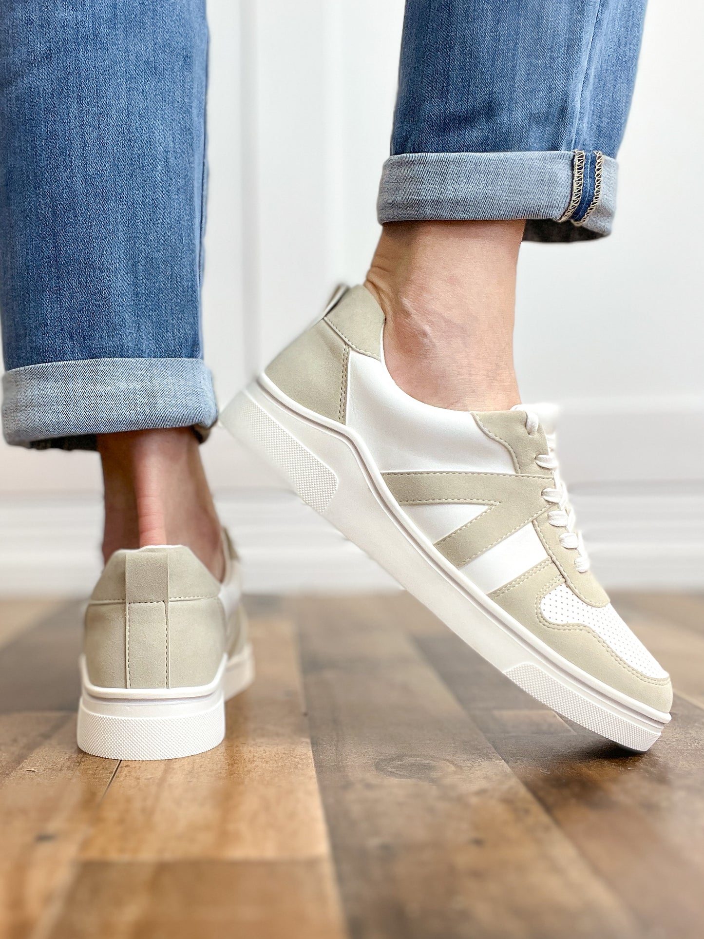 MIA Alta Tennis Shoes in White/Off White