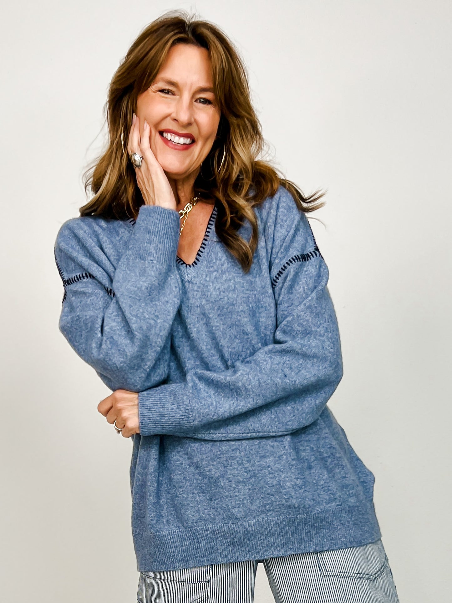 Long Sleeve Exposed Stitch Solid Knit V-Neck Sweater
