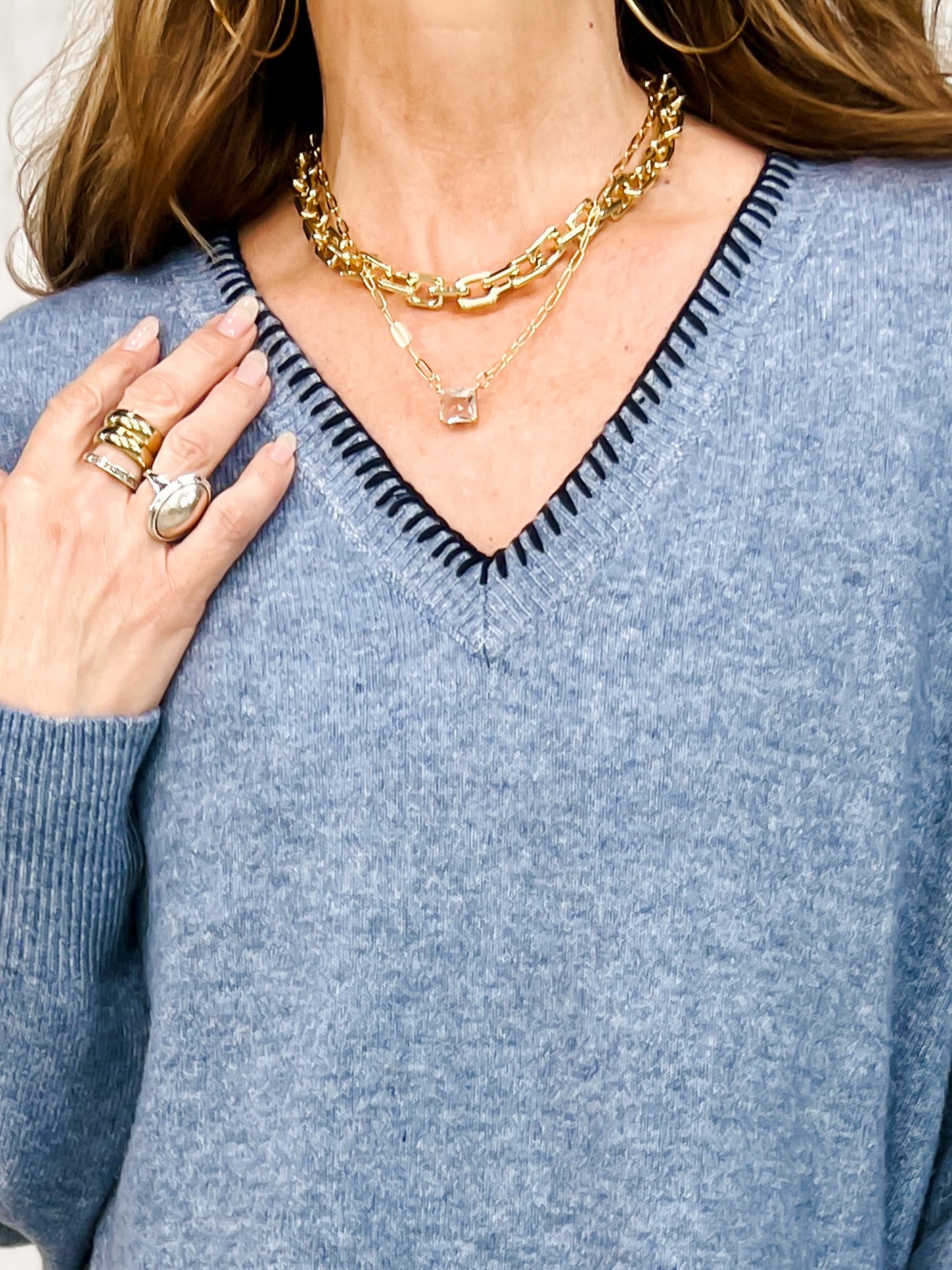 Long Sleeve Exposed Stitch Solid Knit V-Neck Sweater