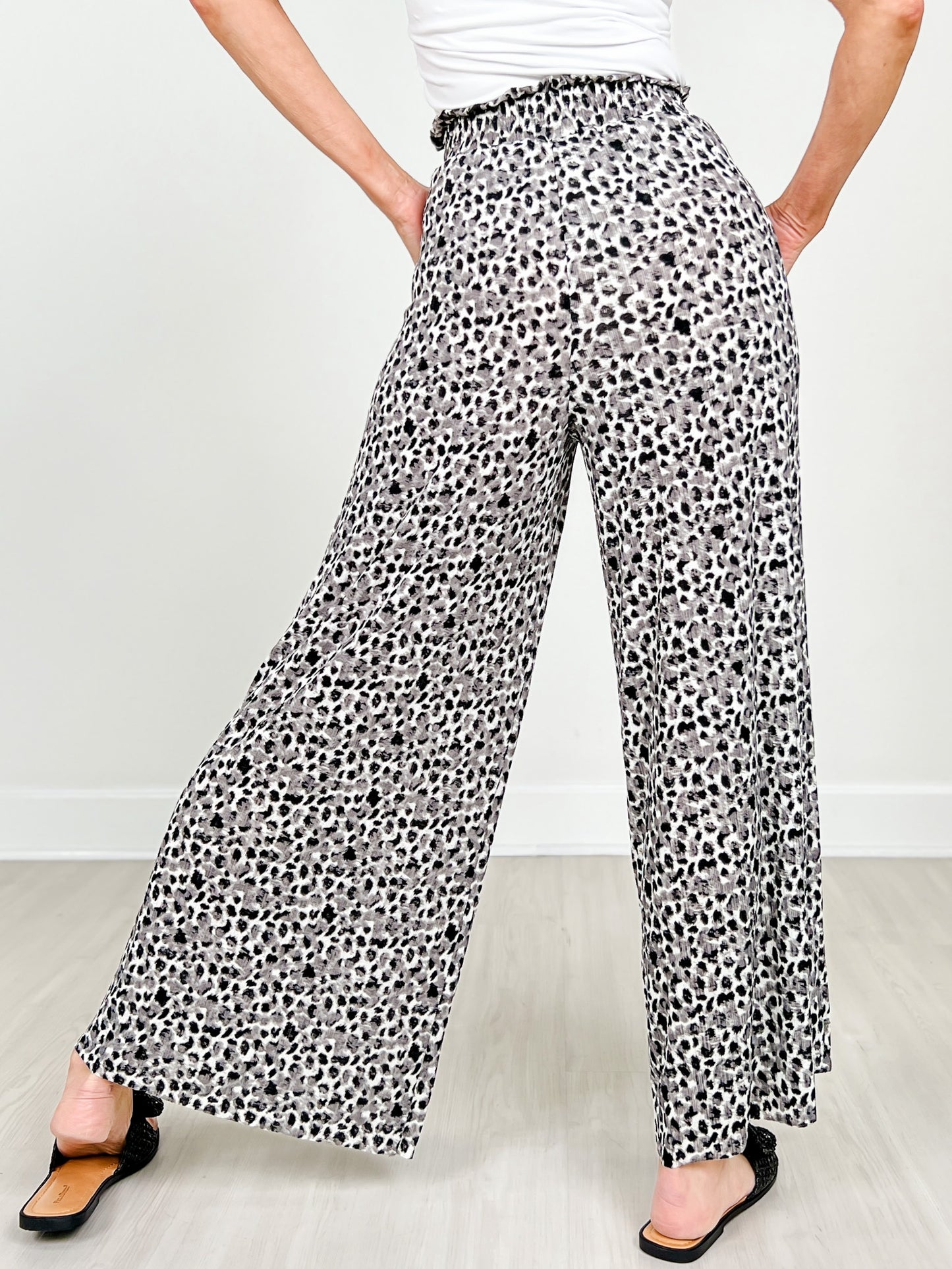 Wide Leg Leopard Pleated Comfy Pants