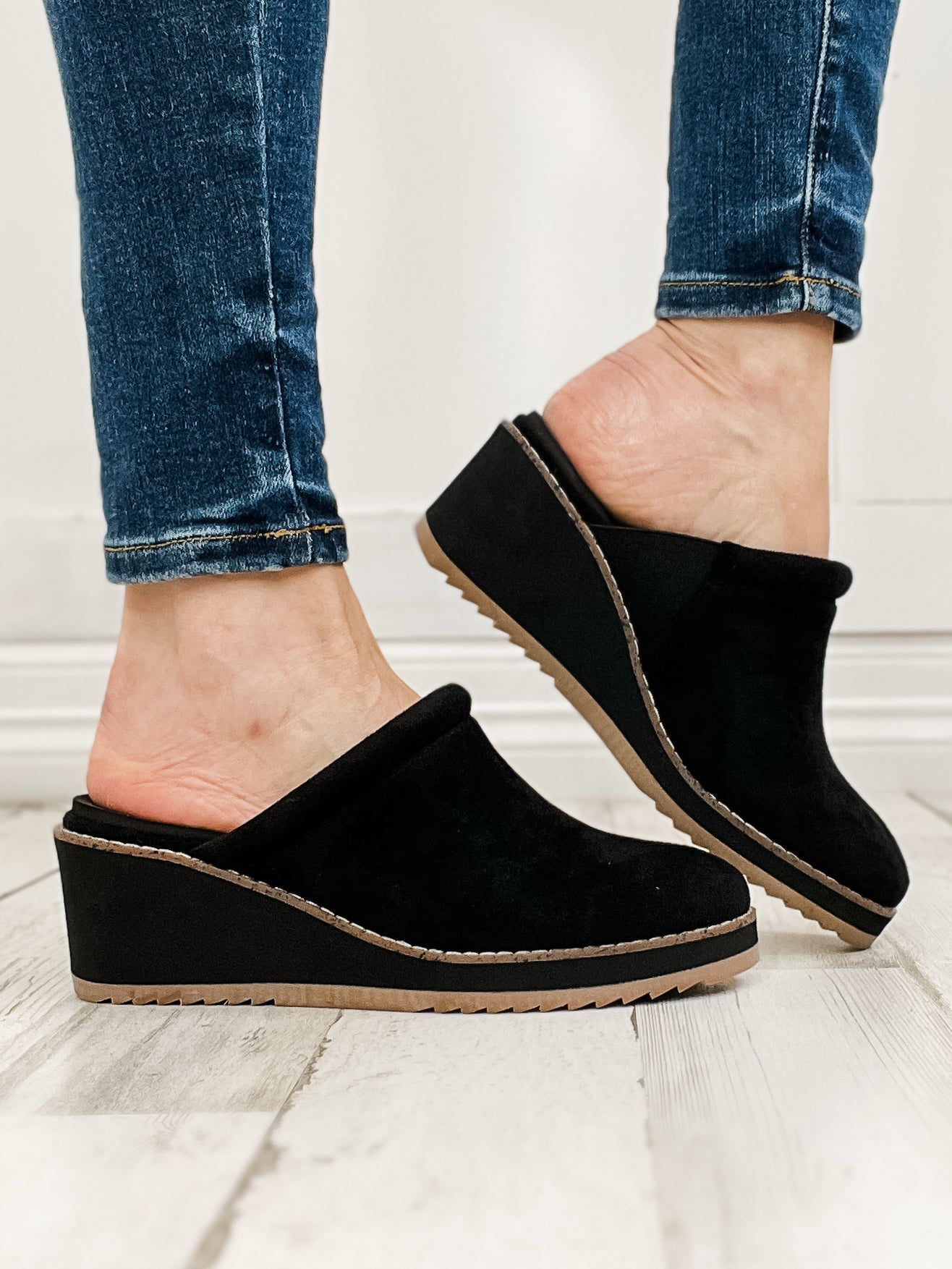 Corkys Skedaddle Clogs in Black Faux Suede