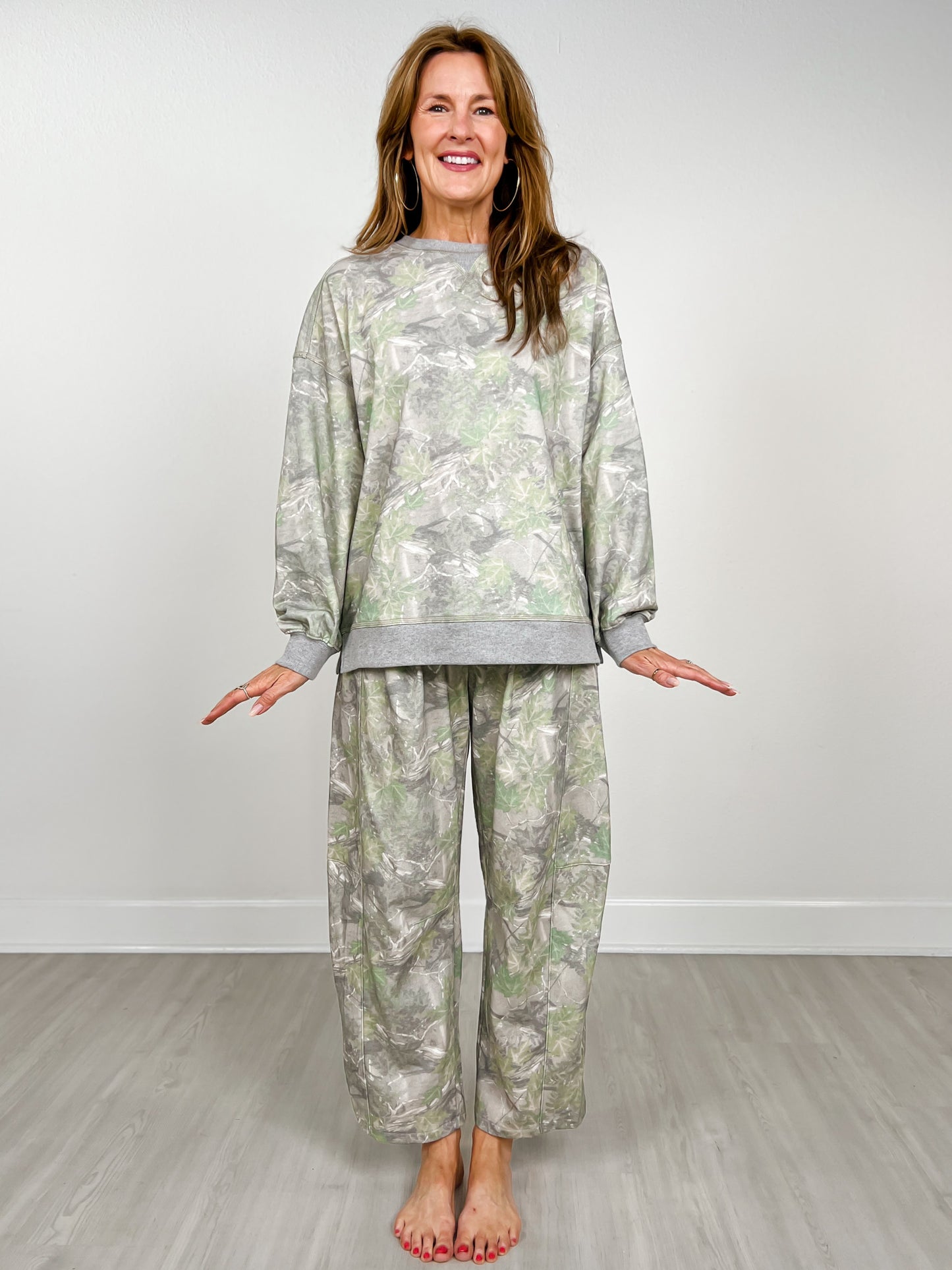 Camo Print Casual Knit Top and Barrel Pant Set