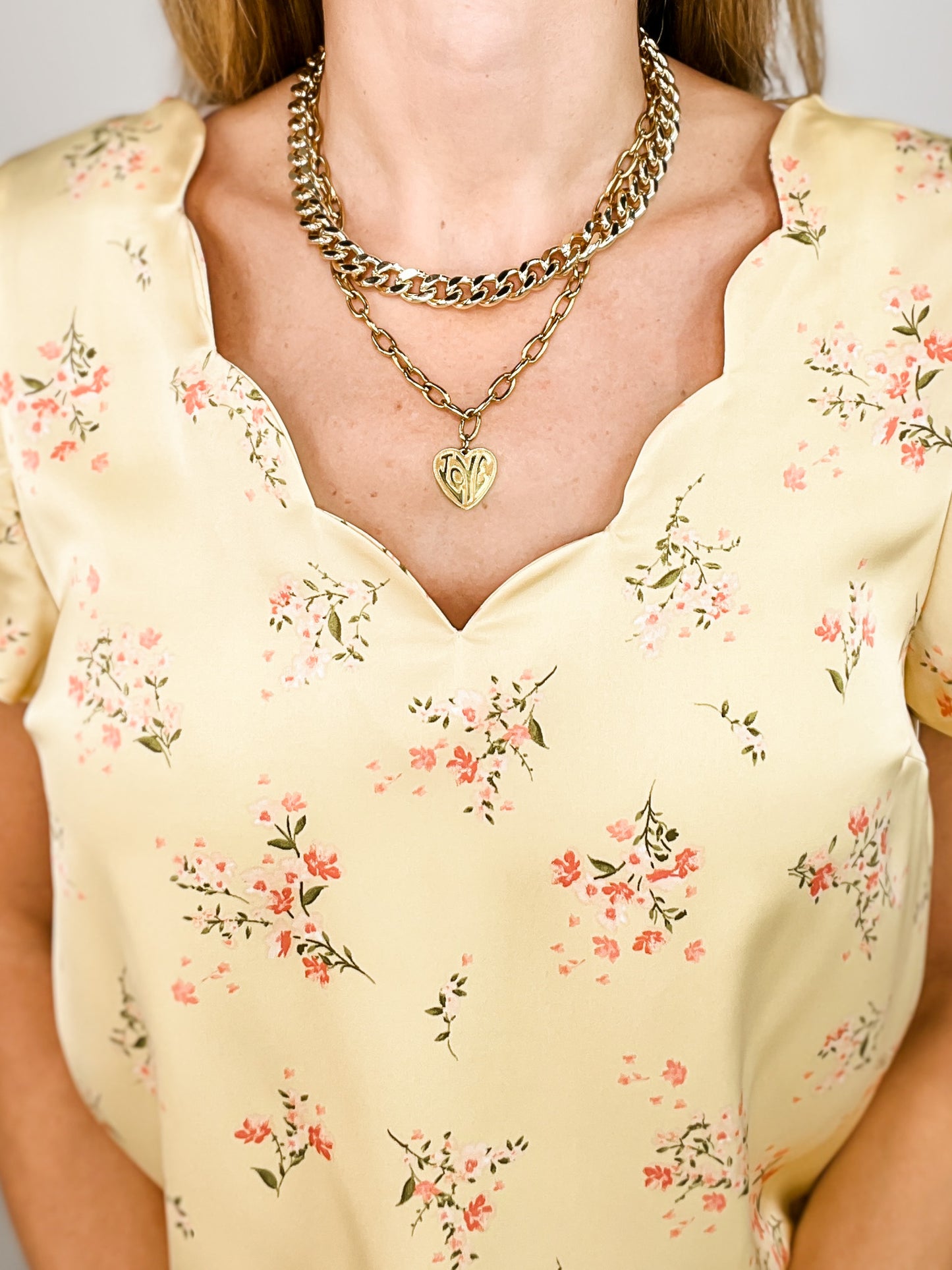 Short Tulip Sleeve Floral Print V-Neck Satin Top