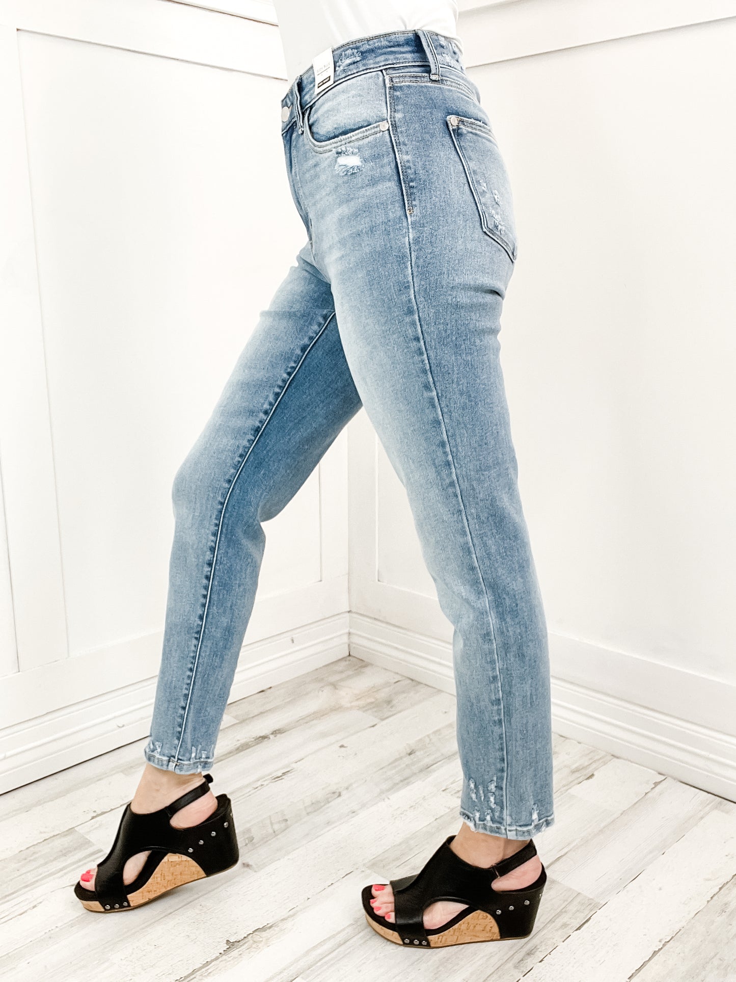 Judy Blue "Kasey" Hi-Waist Destroy & Back Hem Dart Slim Denim Jeans
