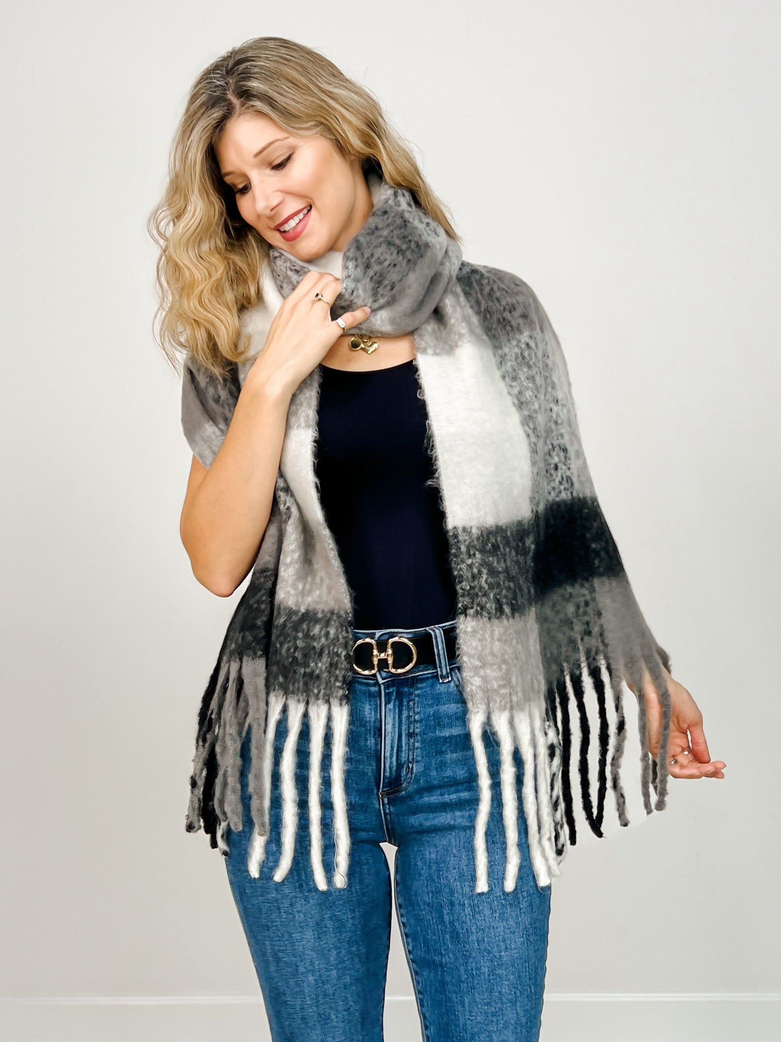 Checkered Pattern Oblong Scarf with Fringe