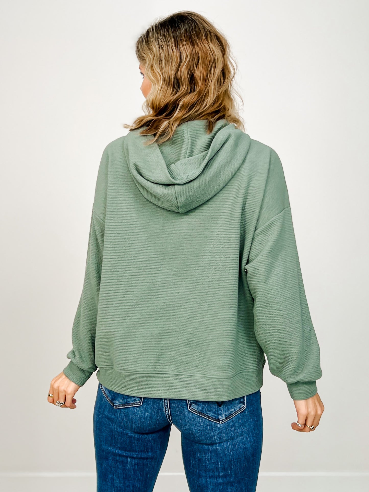Cloudy Knit Hoodie with Pocket In Front