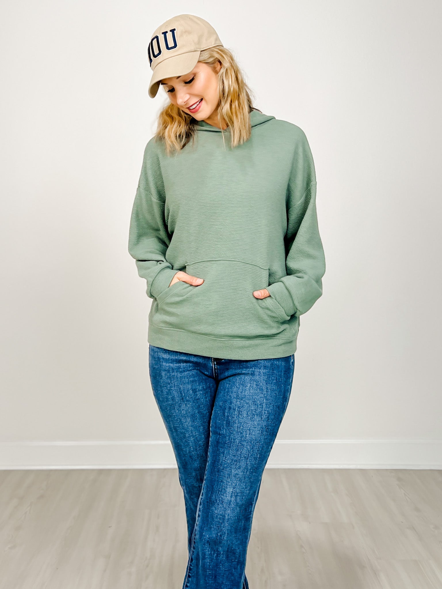 Cloudy Knit Hoodie with Pocket In Front