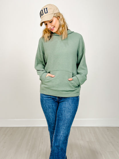 Cloudy Knit Hoodie with Pocket In Front