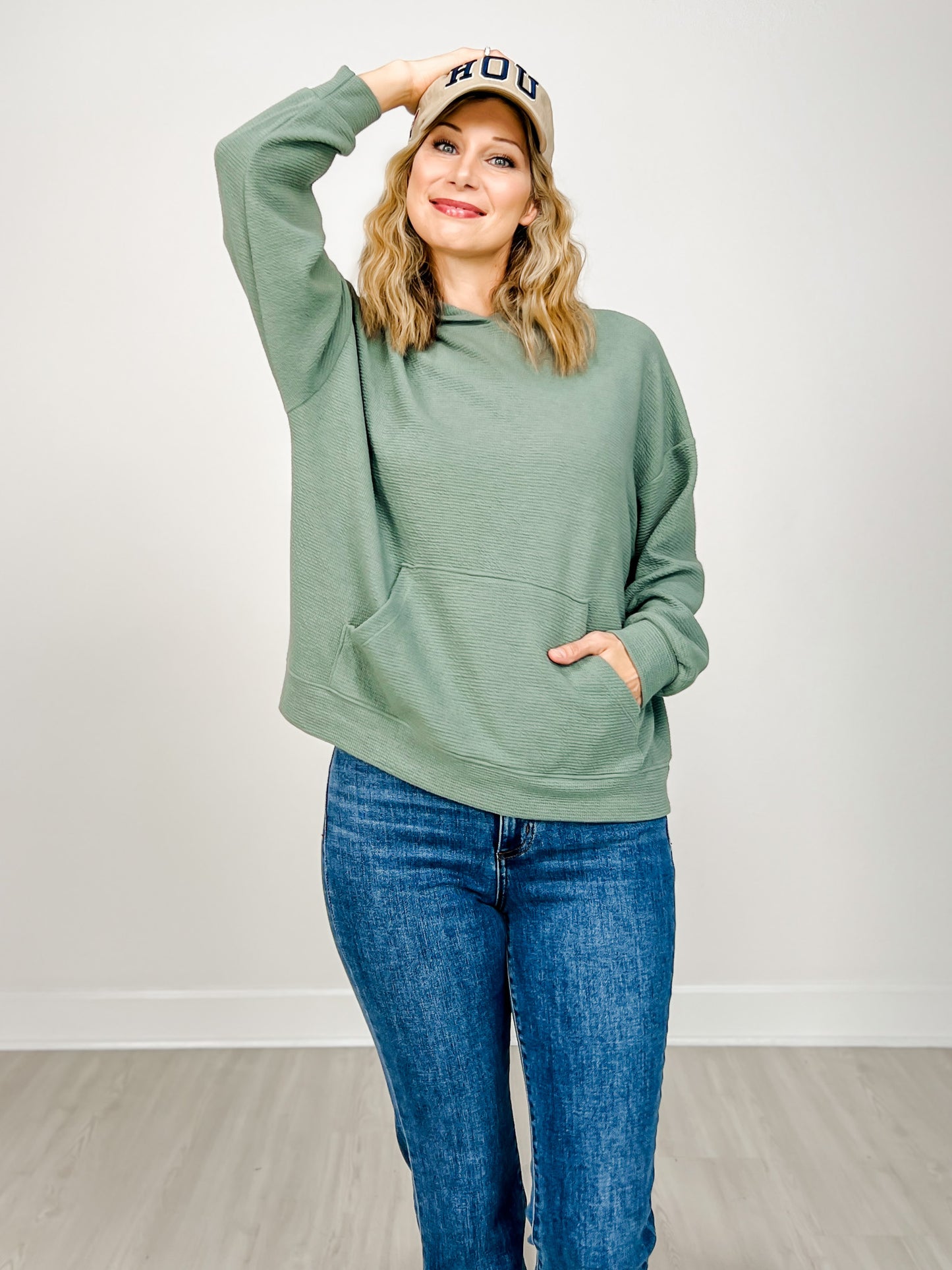 Cloudy Knit Hoodie with Pocket In Front