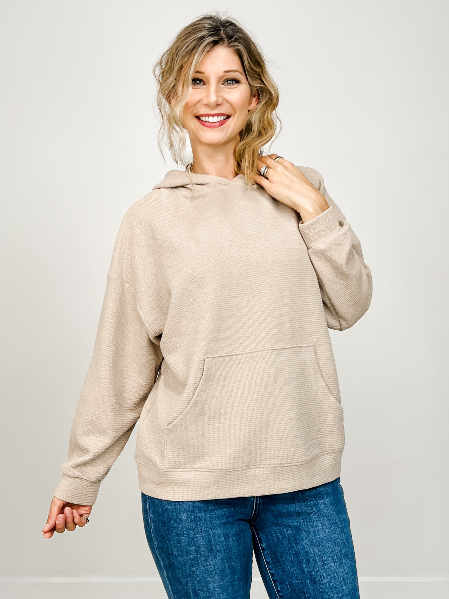 Cloudy Knit Hoodie with Pocket In Front