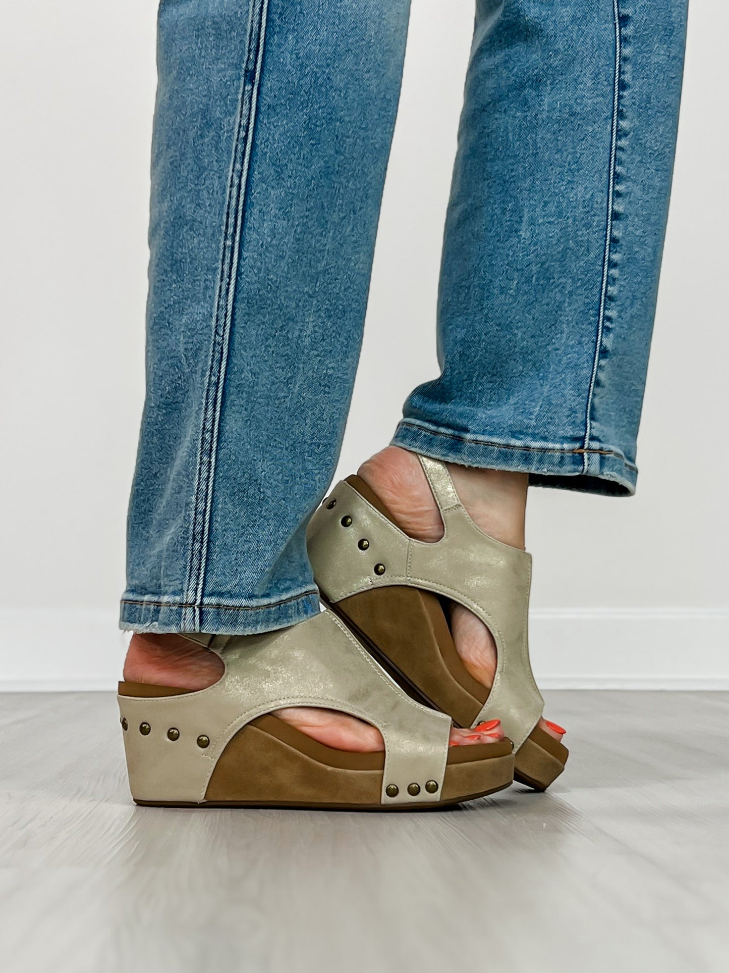 Corkys Carley Wedges in WASHED GOLD COMBO