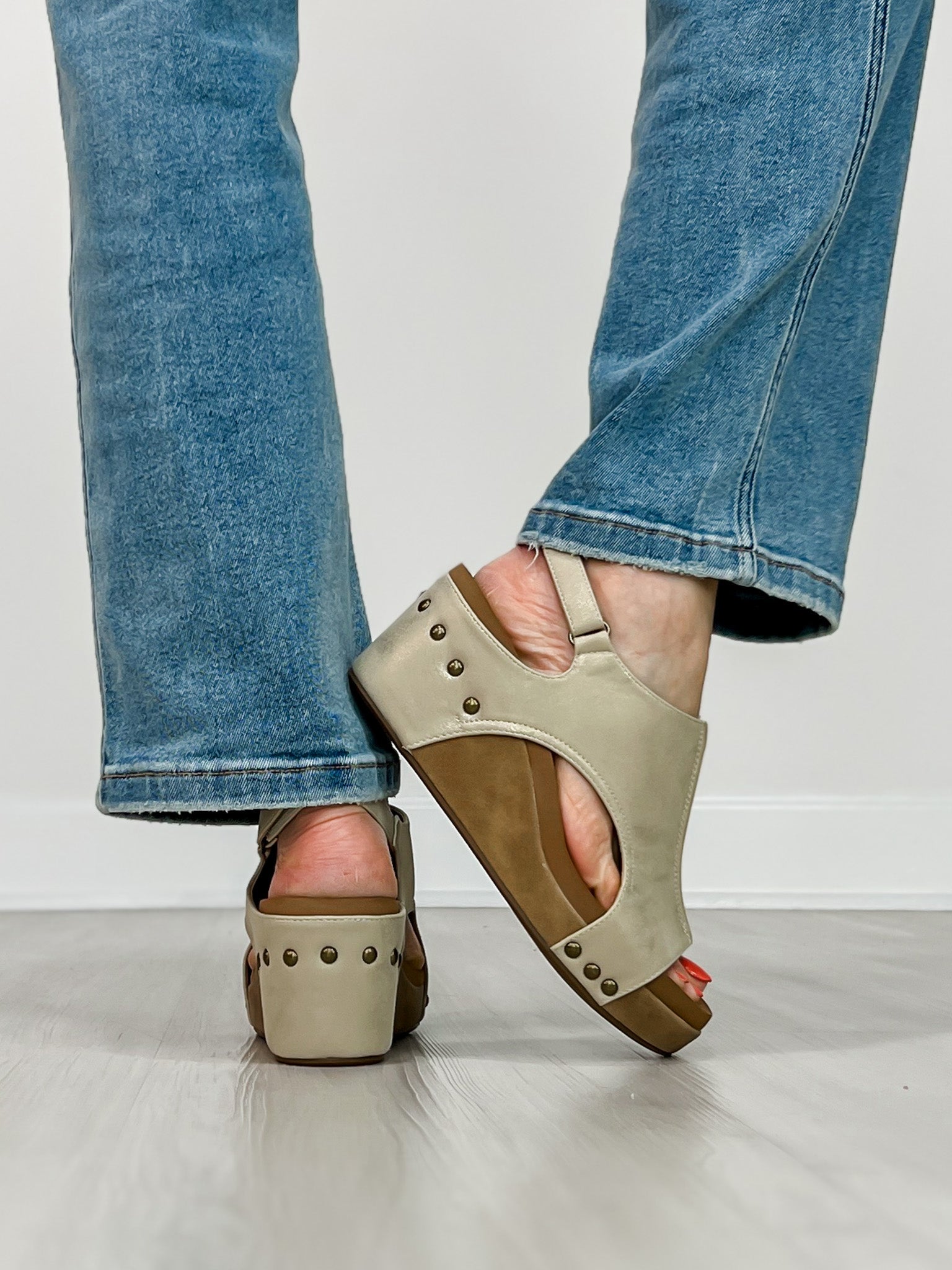 Corkys Carley Wedges in WASHED GOLD COMBO
