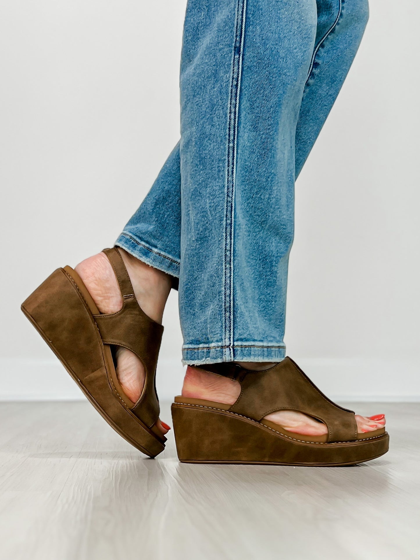 Corkys Carley Wedges in TAUPE 2