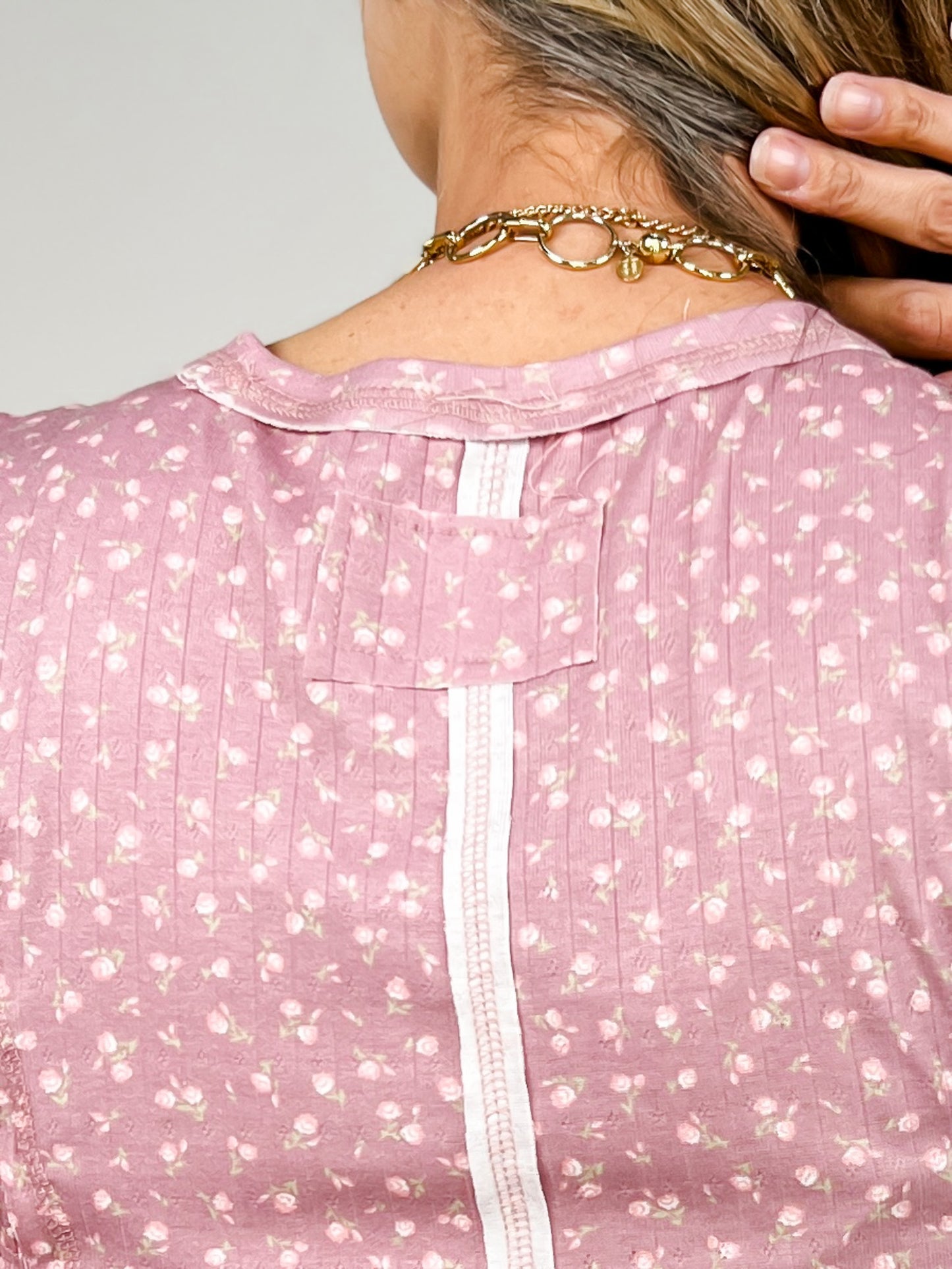 Short Sleeve Printed Knit Top with Smock Body Detail