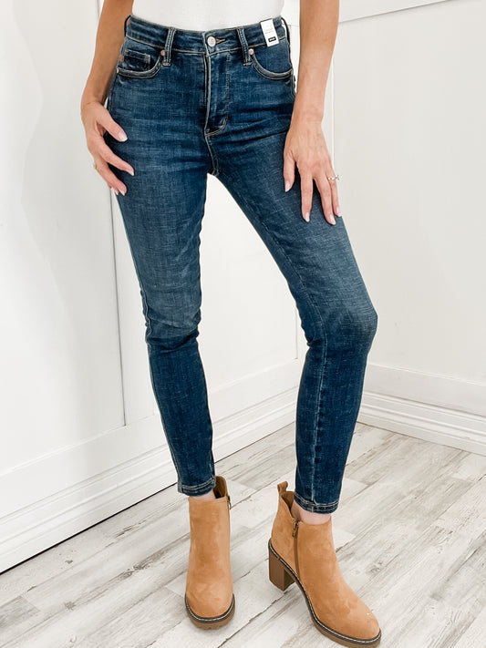 Judy Blue CRY PRETTY Mid-Rise Tummy Control Skinny Jeans