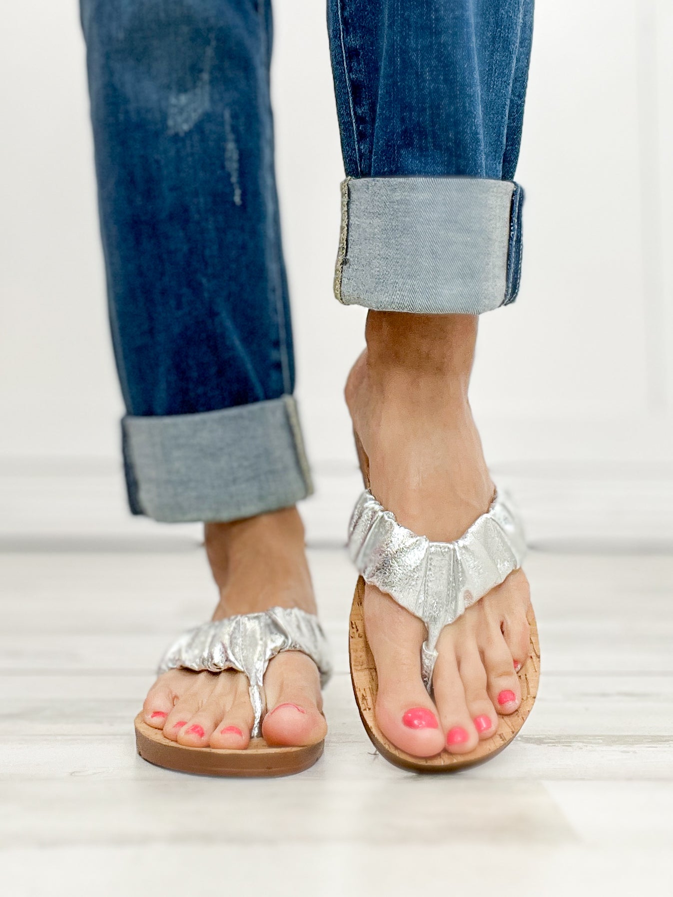 Corkys Cool Off Flip-Flop Sandals in Silver Metallic