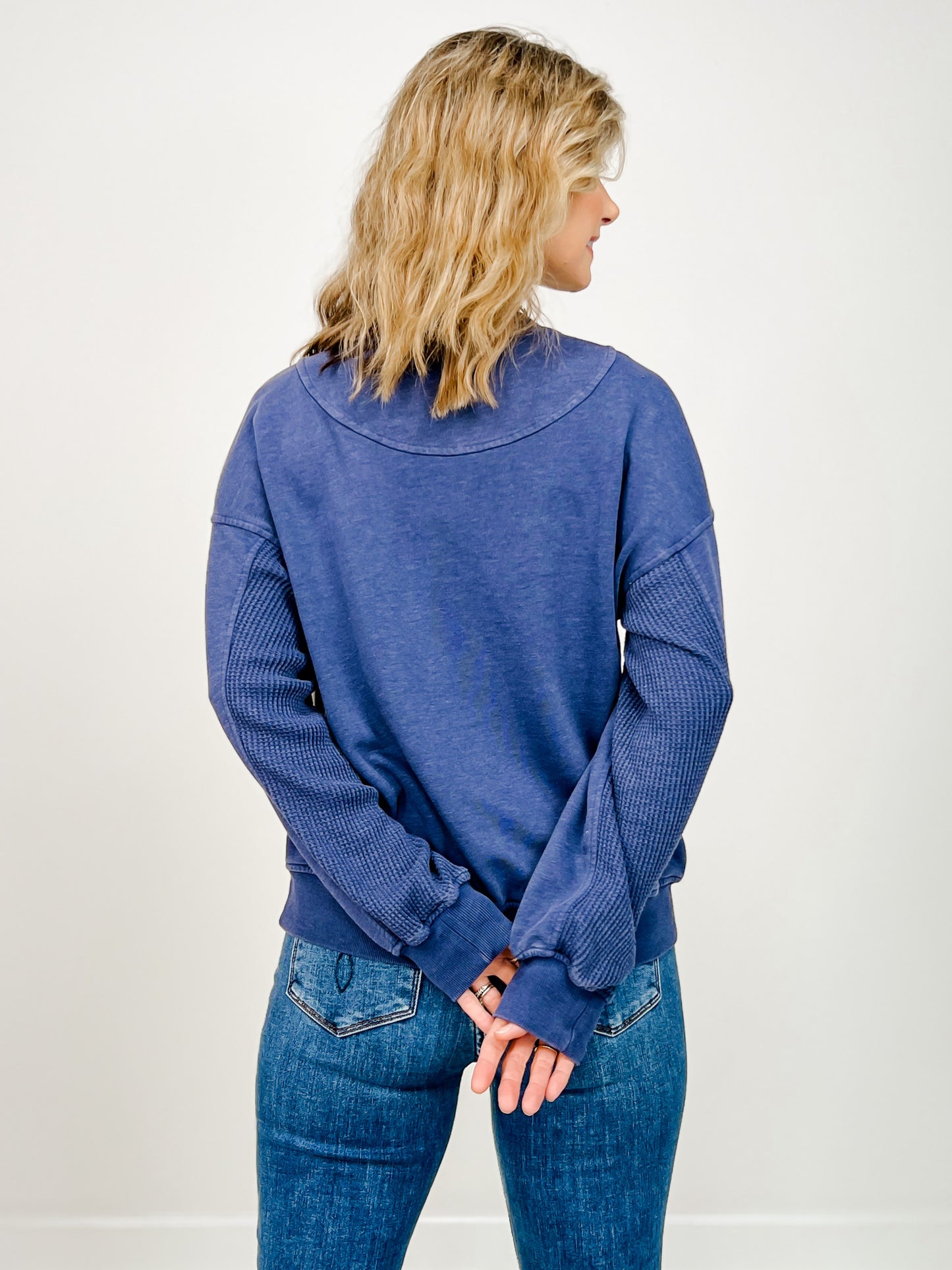 Mineral Washed Mixed Texture Pullover in Navy